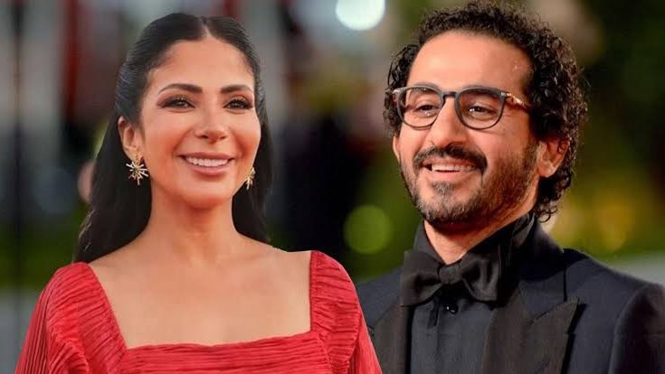 بـ 3 ألوان فقط.. أحمد حلمي يستعرض صورة رسمها لـ منى زكي في التسعينات لأول مرة