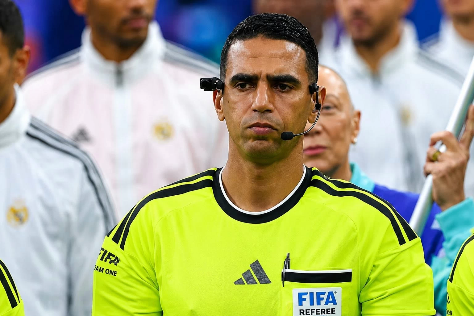 جلال يقود مواجهة رونالدو ورفاقه أمام الأوزبك
