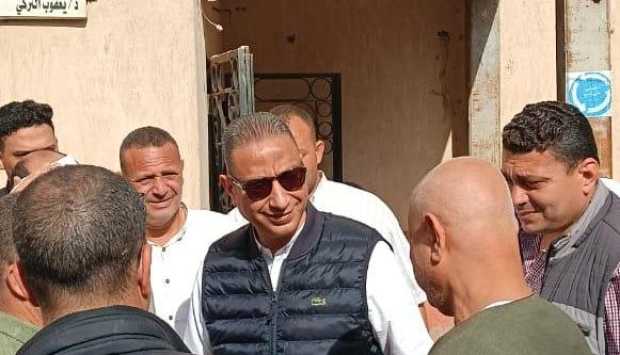 محافظ الجيزة يوجه بتكثيف المرور الميداني بطريق 21 ومنع التعديات (صور)