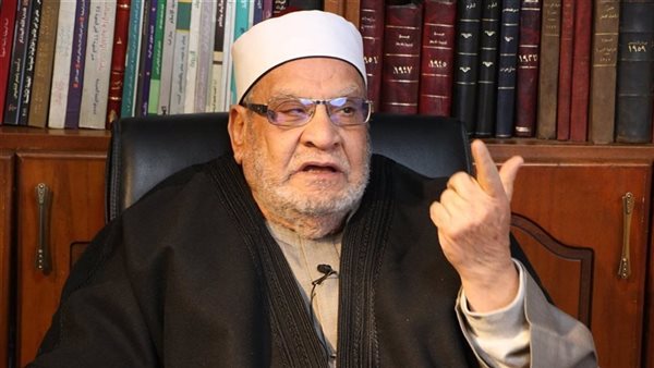 أحمد كريمة: خدمة الزوجة لبيتها من باب حسن العشرة وليست إلزامًا مطلقًا وعلى الزوج إعانتها