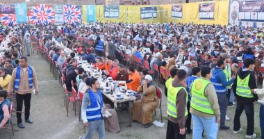 إفطار جماعي لـ5800 صائم.. قوافل السعادة لحياة كريمة تصل طهطا بسوهاج