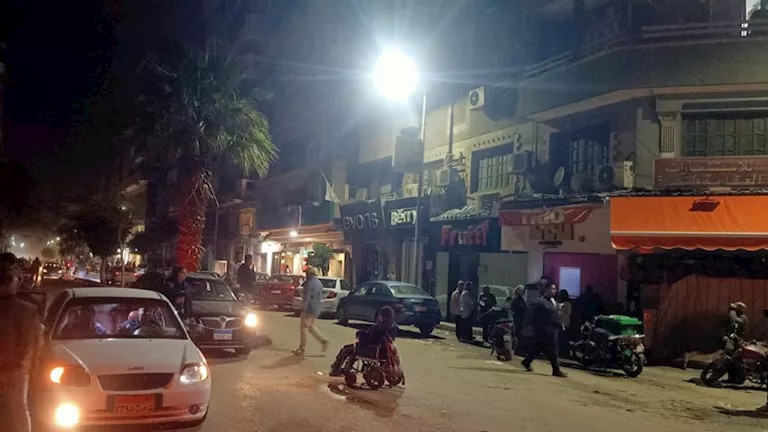 "ياريت تستمر".. أصحاب المحلات في السويس يرحبون بمد مواعيد الغلق