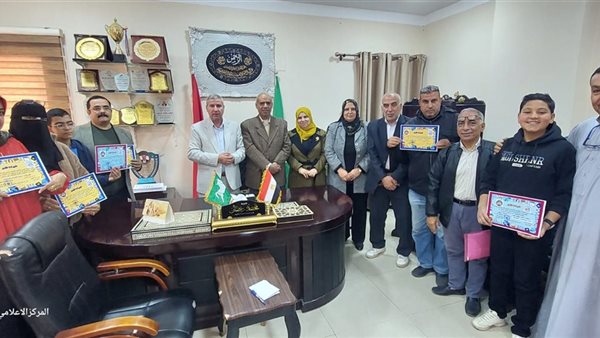 وكيل تعليم الشرقية يكرم أوائل الجمهورية في الموسوعة العلمية واللعبة المبتكرة