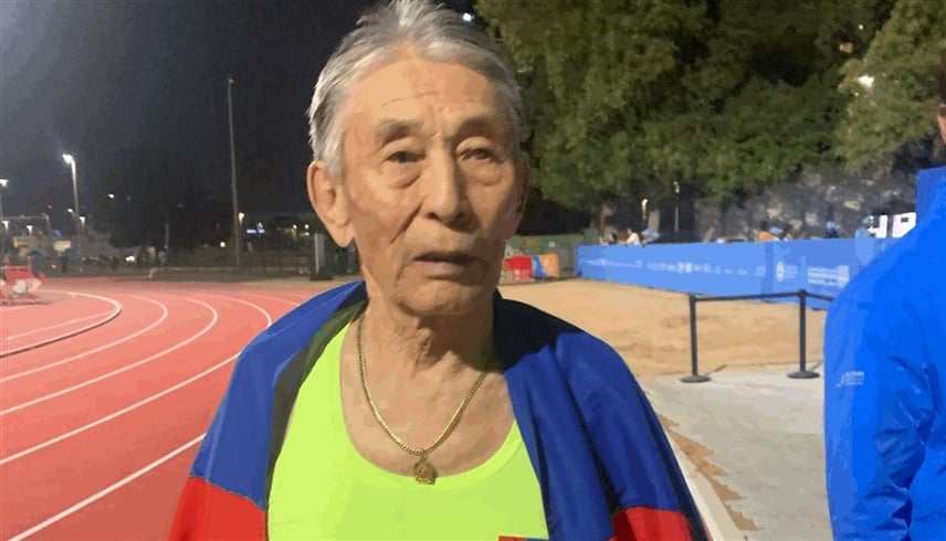 أكبر المشاركين سناً في ألعاب الماسترز يحل ثانياً في سباق 100 متر