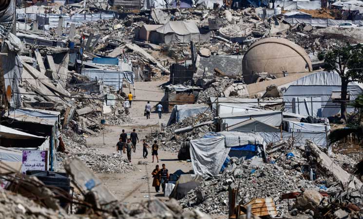 حماس تسلم الوسطاء ردا على “خارطة ملادينوف” وتطالب بتنفيذ المرحلة الأولى والانسحاب من غزة
