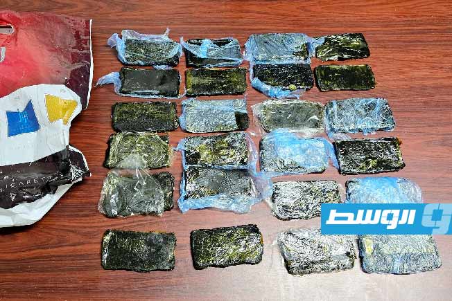 توقيف وافد بحوزته كمية من الحشيش في امساعد