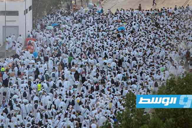 حجاج بيت الله الحرام يستقرون في مشعر مزدلفة