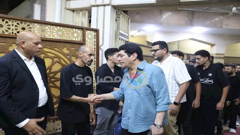 25 صورة من عزاء المنتج الراحل ياسر صبحي بحضور النجوم والمشاهير