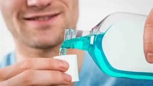 ما حكم استخدام غسول الفم للصائم وهل يعد ذلك من المفطرات؟ الإفتاء تحسم الجدل