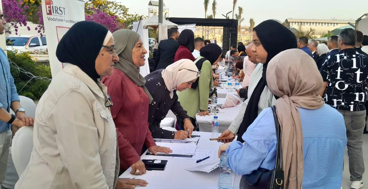 افتتاح أول ملتقى توظيف بمدينة الشيخ زايد بمشاركة 25 شركة