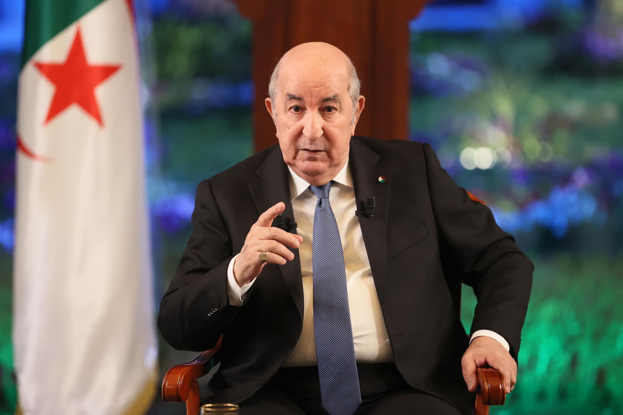 الرئيس تبون يهنئ أبطال إفريقيا في أولمبياد الرياضيات