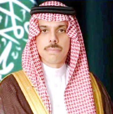 وزير الخارجية يبحث مع نظيره الإيراني مستجدات الأوضاع الإقليمية