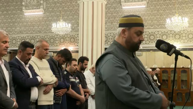 الأعظمية قبل قليل.. صلاة التراويح والأذكار في حضرة أبو حنيفة
