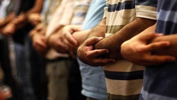 حكم انتظار الجنازة حتى الانتهاء من صلاة التراويح