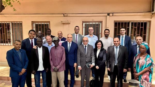 وزير الري يتفقد المشروعات التنموية لخدمة المواطنين بجنوب السودان