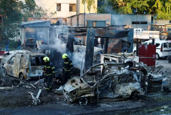 أوكرانيا: مقتل 22 شخصًا وأكثر من 100 إصابة بهجمات روسية