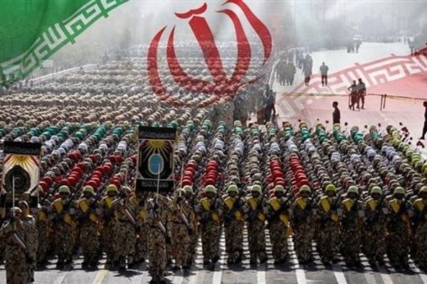 خبير: الحرس الثوري الإيراني تحول من مؤسسة عسكرية لكيان يمتلك نفوذًا