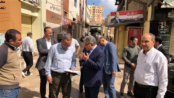 محافظ الدقهلية يتابع مستوى الخدمات المقدمة للمواطنين بحي شرق المنصورة