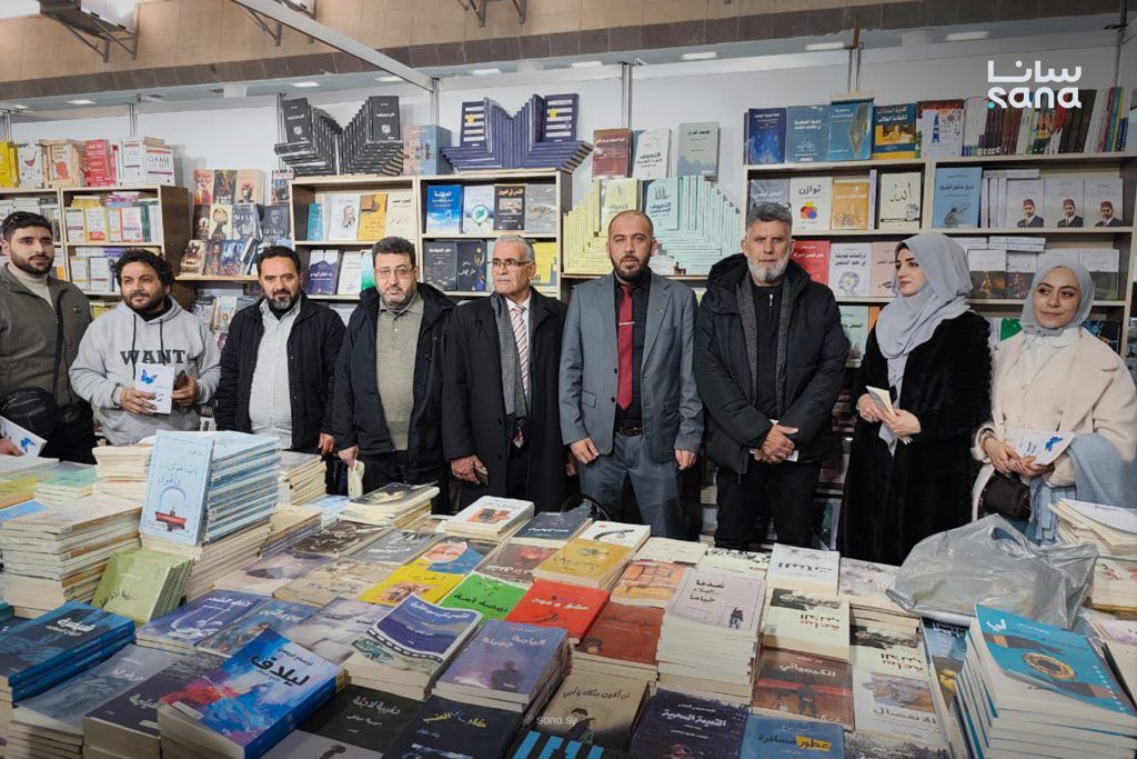أنس الشيخ أحمد يوقّع مجموعته القصصية “من الألم إلى الأمل” في معرض دمشق الدولي للكتاب