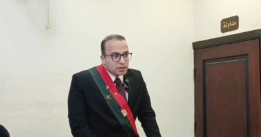 الحضن تحول لقبر.. مرافعة قوية لنيابة رشيد بواقعة مقتل طفلة على يد والدها