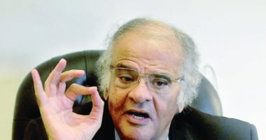 الزمالك يمنح ممدوح عباس الرئاسة الشرفية للنادى