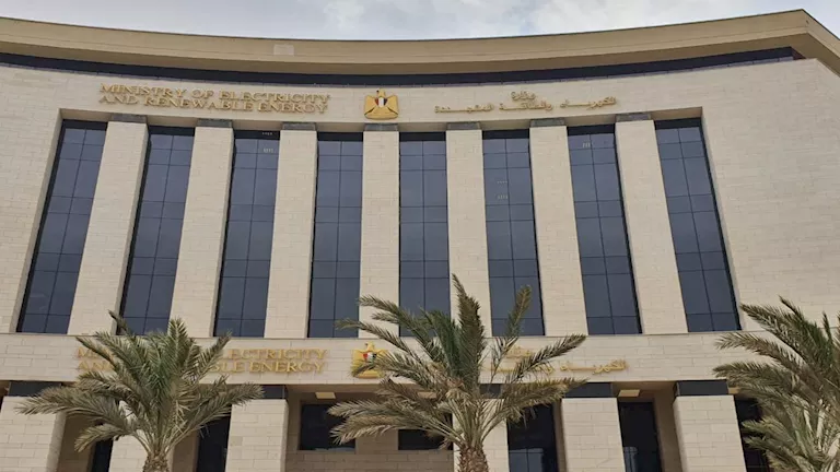 استعدادا للعيد.. شركات الكهرباء تعلن حالة الطوارئ