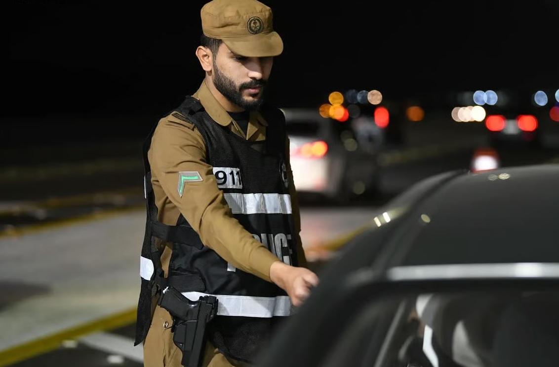 أمن الطرق يكثف انتشاره الميداني لخدمة ضيوف الرحمن خلال العشر الأواخر
