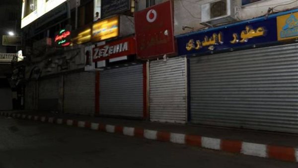 رسميًا.. مد ساعات العمل للمحال والمقاهي حتى هذا الموعد