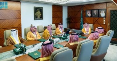 أمير المنطقة الشرقية يطّلع على جاهزية منظومة المطارات وخدماتها التشغيلية