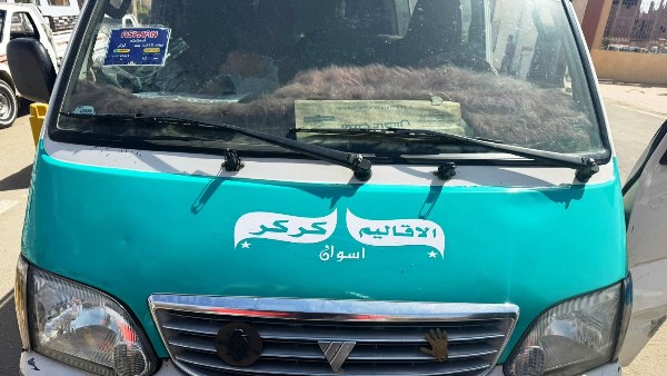 تحديد ألوان لخطوط السرفيس للتسهيل على المواطنين في أٍسوان