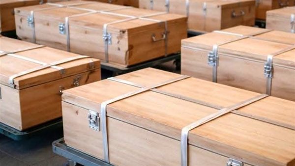 أحلام تعود في أكفان، شحن جثامين 17 مصريا من الكويت (صور متداولة)