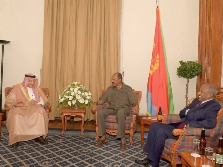 الرئيس الإريتري يستقبل نائب وزير الخارجية