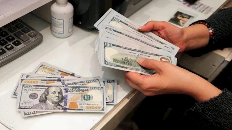 لماذا قفزت تعاملات الإنتربنك بين بنوك مصر إلى ملياري دولار في أسبوع ؟