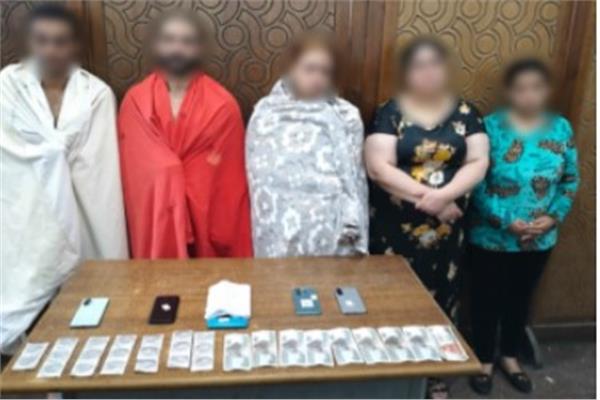 ضبط سيدة لإدارتها مسكن لممارسة الأعمال المنافية للآداب مقابل مبالغ مالية