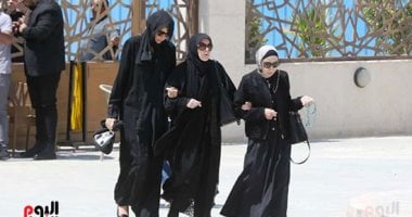 ميرفت أمين تشارك فى تشييع جنازة هانى شاكر