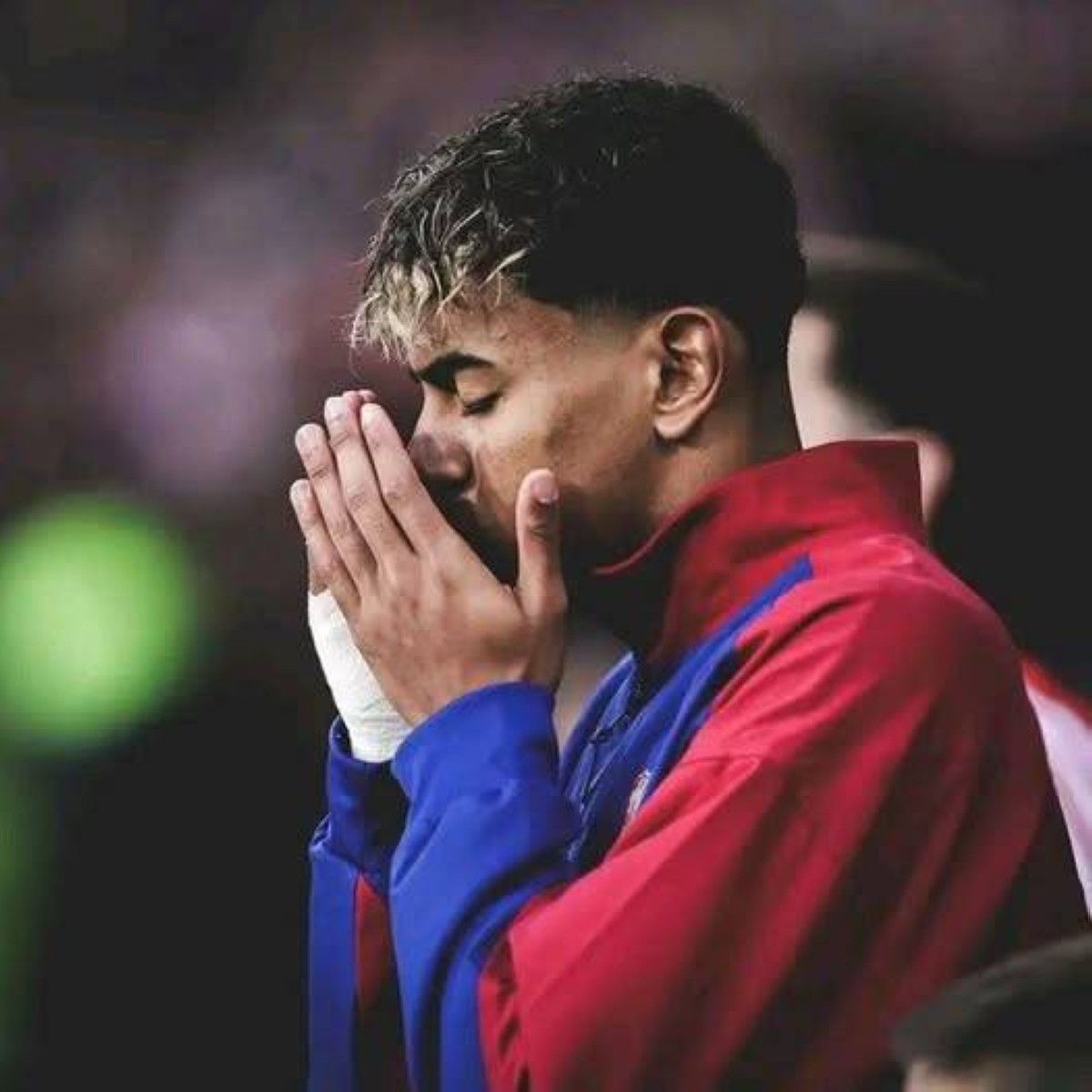 عادة يومية يتوقف عنها لامين يامال في رمضان