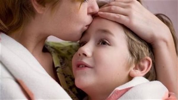 أخطاء شائعة تجعل طفلك لا يشعر بحبك له