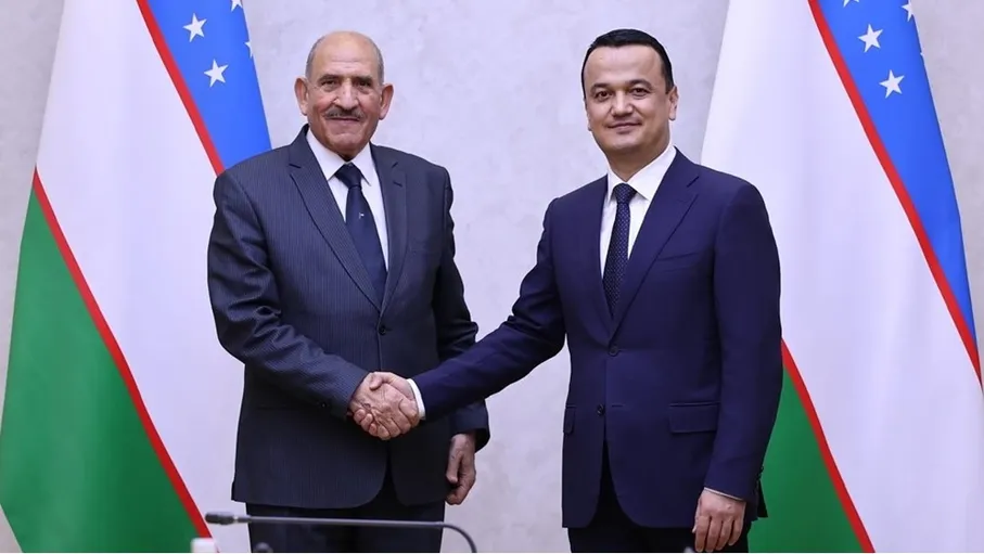 الذنيبات يبحث مع وزير الاستثمار الاوزبكي التعاون في صناعة الأسمدة الفوسفاتية واقامة مشاريع استثمارية استراتيجية