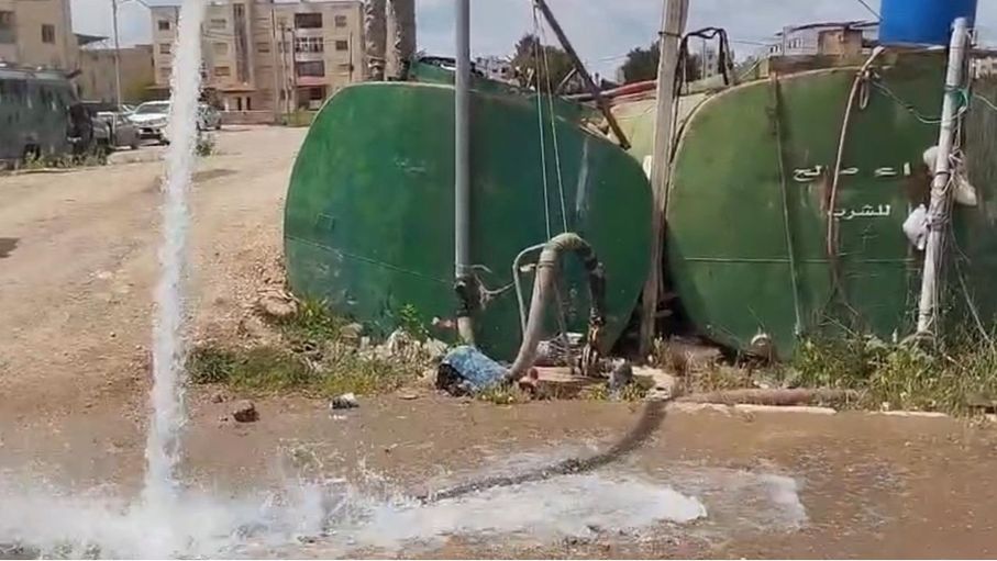 المياه: ضبط اعتداءات في إربد وأبو نصير لتعبئة صهاريج مخالفة