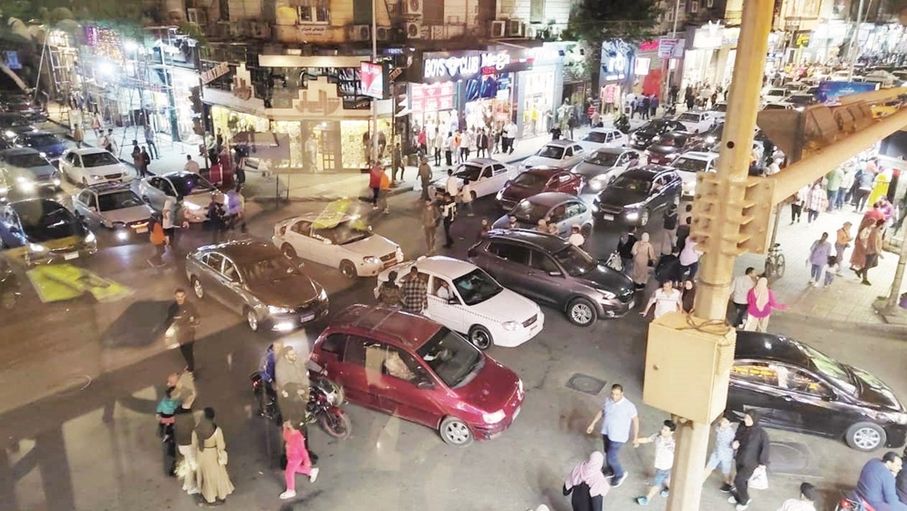 مدعوم برواتب القطاع العام.. انتعاش تجاري عشية عيد الفطر