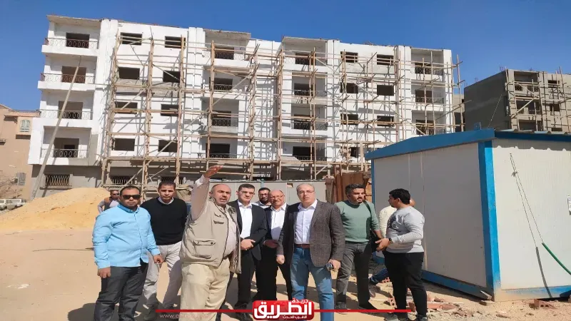 تنفيذًا لتكليفات وزيرة الإسكان.. مسؤولو الوزارة يتفقدون مشروع «نزهة التجمع الثالث» بمدينة القاهرة الجديدة للوقوف على معدلات التنفيذ