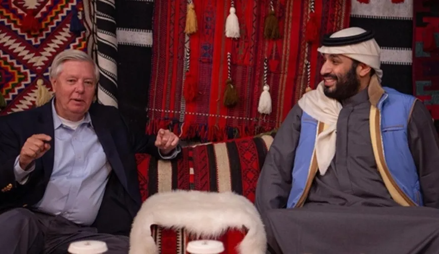 "لا يمكنني أن أموت الآن".. ما الذي كان يخطط له ليندسي غراهام قبل وفاته؟