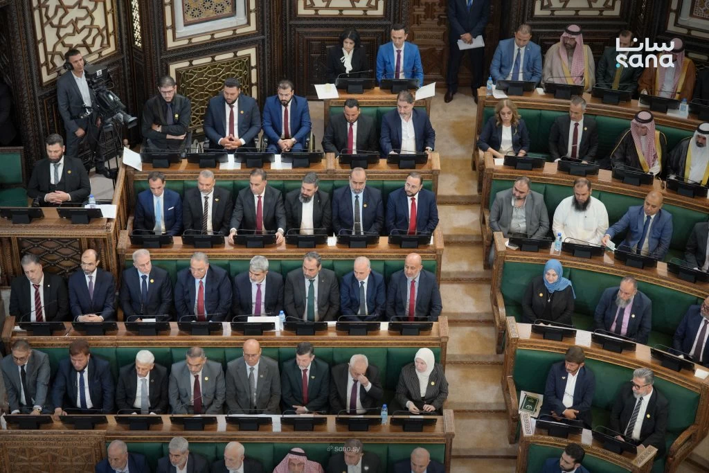 الشرع أمام البرلمان: نكتب تاريخاً جديداً.. سورية ترسخ دولة المؤسسات