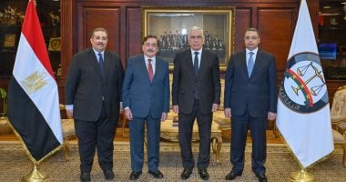 النائب العام يستقبل رئيس محكمة استئناف أسيوط لبحث تعزيز التعاون القضائي