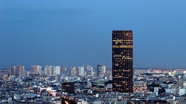 إخلاء برج مونبارناس في باريس بداعي وجود تهديد بقنبلة