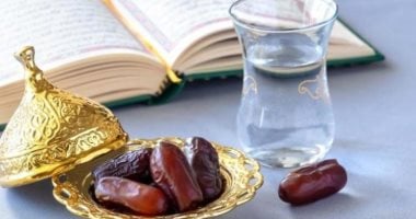 المخلل على مائد إفطار رمضان خيار غير صحى