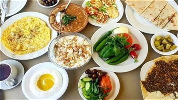 نصائح يجب اتباعها على السحور لتجنب الجوع والعطش أثناء الصيام