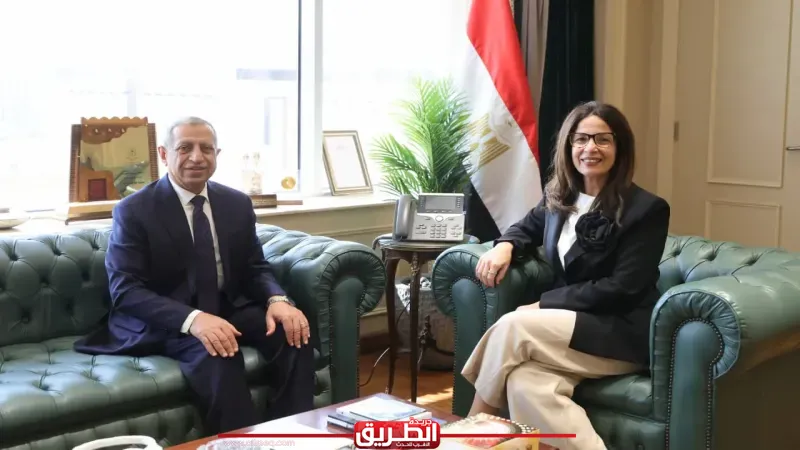 وزيرة الثقافة تلتقي رئيس الأكاديمية العربية للعلوم والتكنولوجيا والنقل البحري لبحث تعزيز التعاون في مجالات التعليم والتدريب