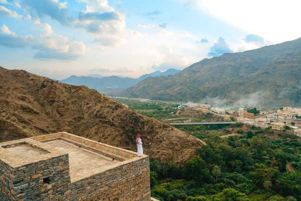 الطائف.. وجهة صيفية تجمع بين الطبيعة والأجواء المعتدلة