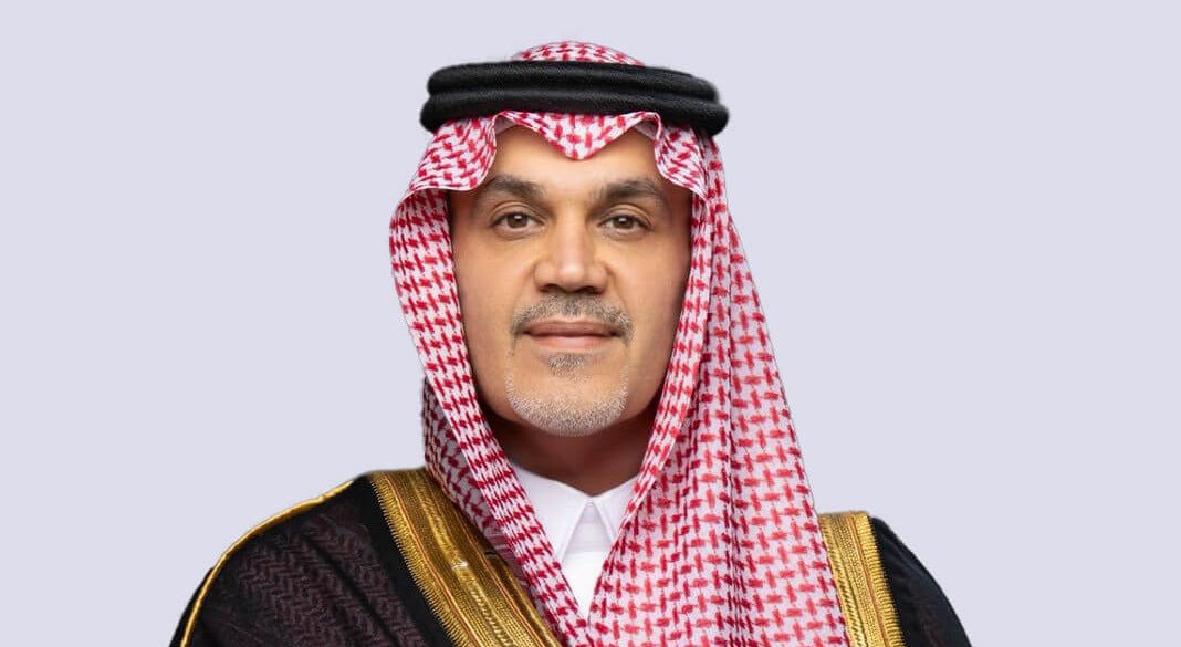 فهد بن عبدالجليل آل سيف يتولى وزارة الاستثمار بخبرة 26 عامًا في التمويل والأسواق المالية